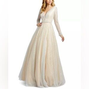 Mac Duggal Long Sleeve Lace Embellished Silver Nude Gown size 4